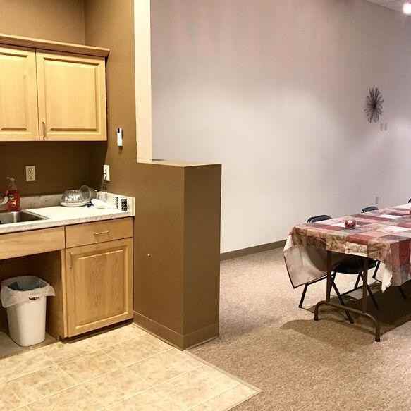 334 W Monroe St - Photo 3 of 10