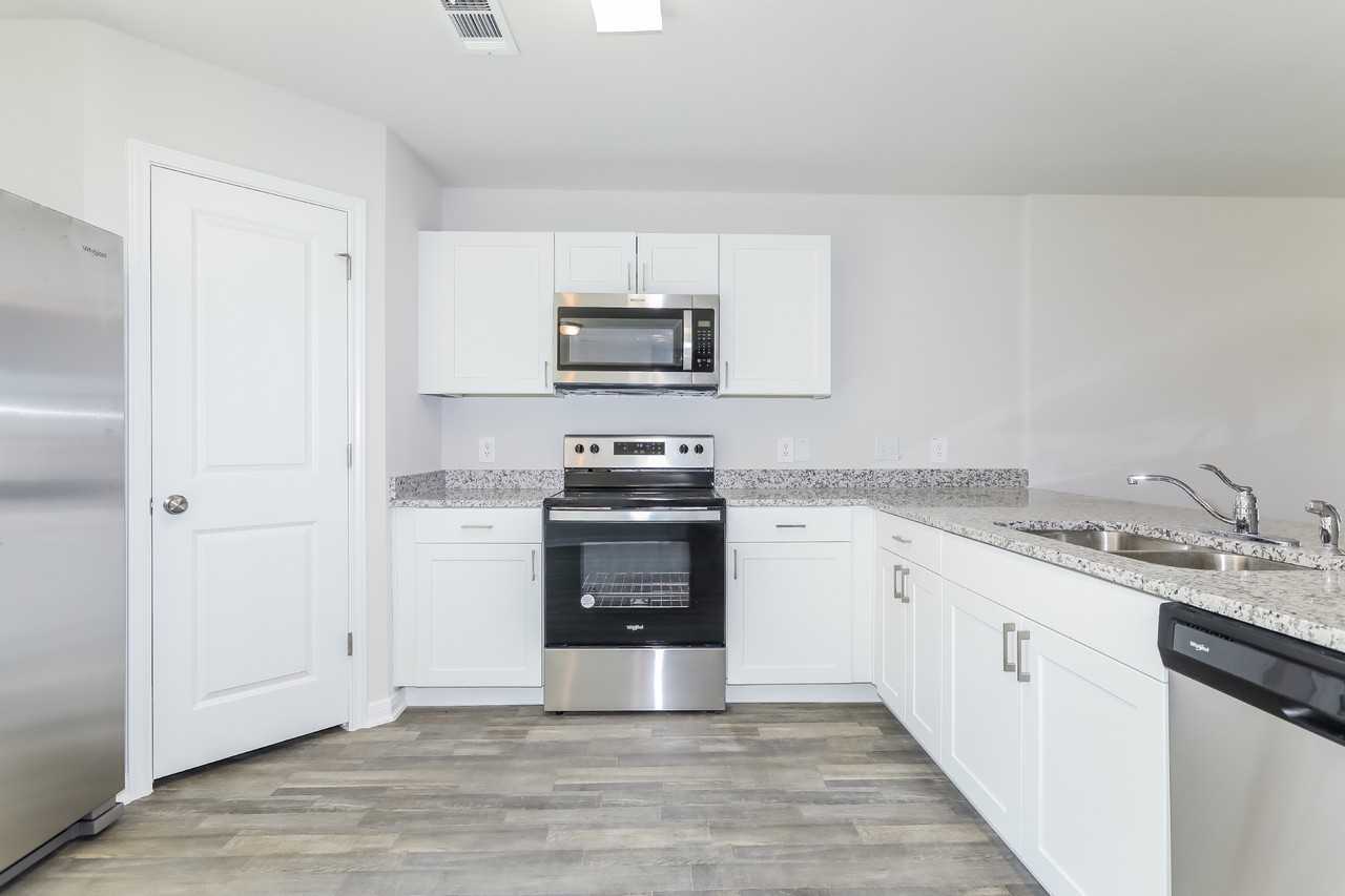 13007 13007 S Green Wing Cir - Photo 7 of 20