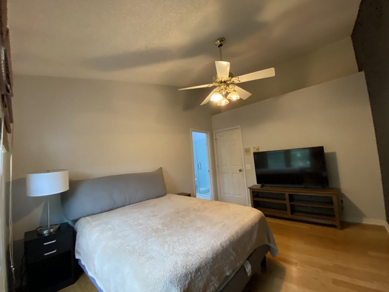 602 Falkirk Ct #VATH - Photo 2 of 27