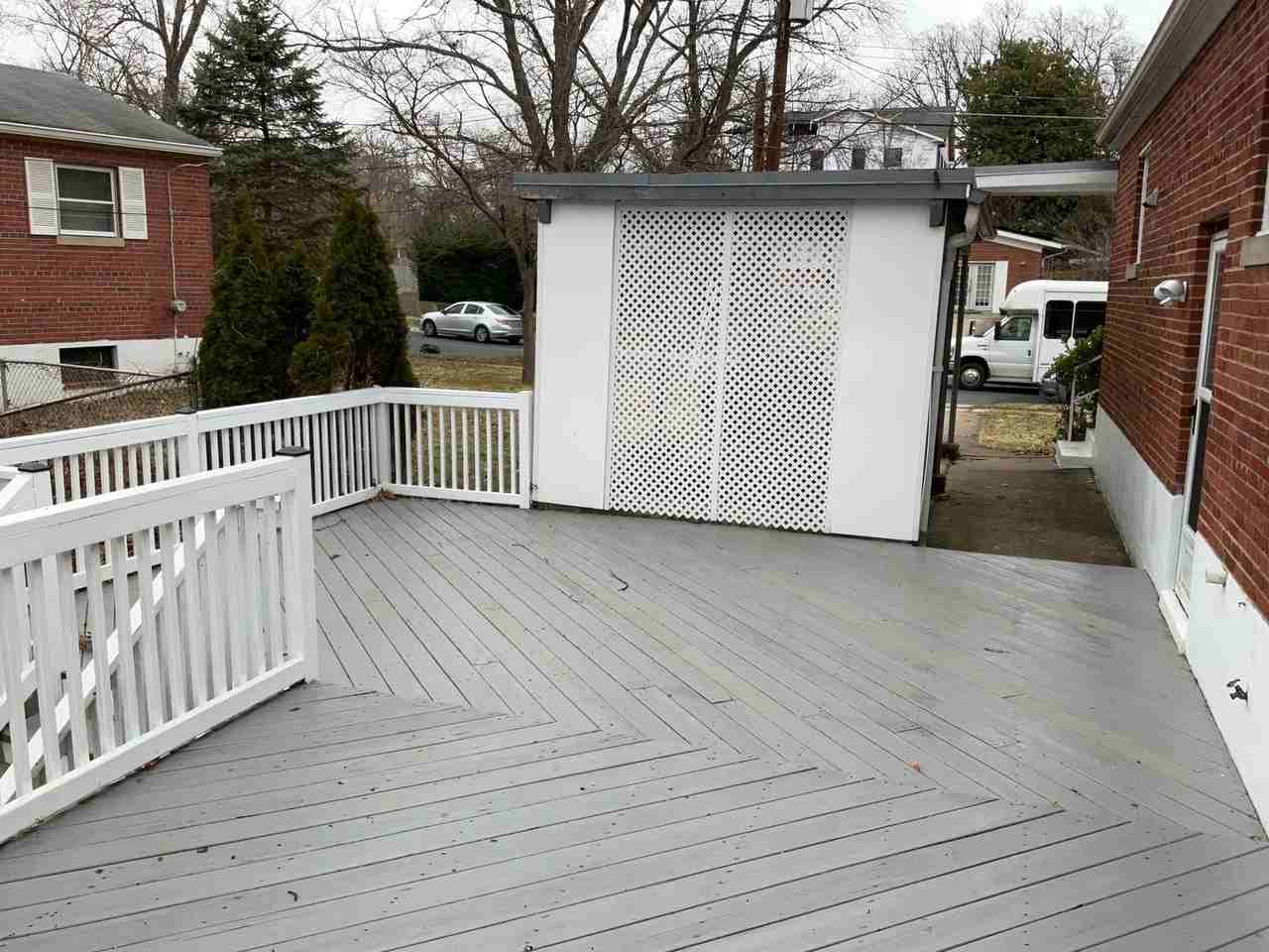 12228 Bond Street - Photo 4 of 34