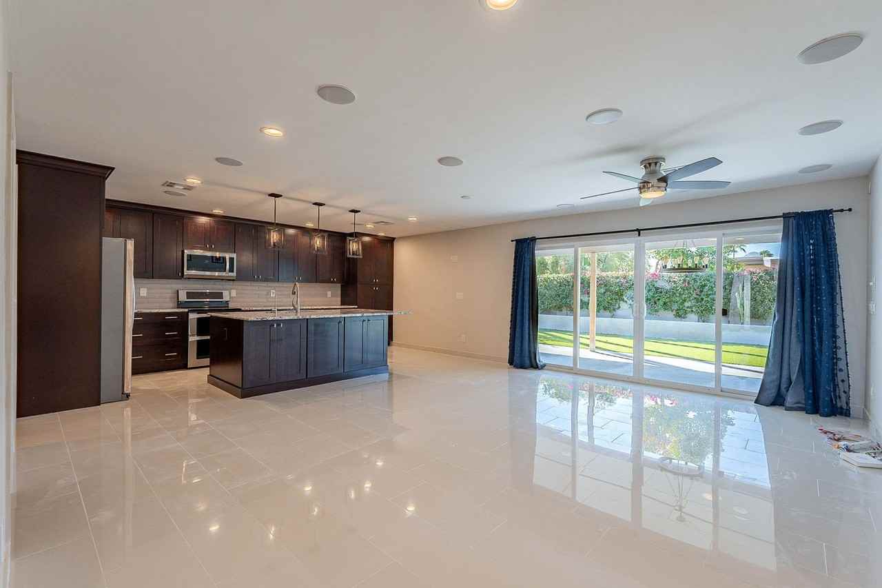 5514 N 79th Pl - Photo 3 of 42