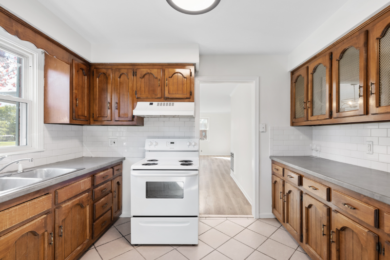 3124 Cloverwood Dr #N - Photo 5 of 21