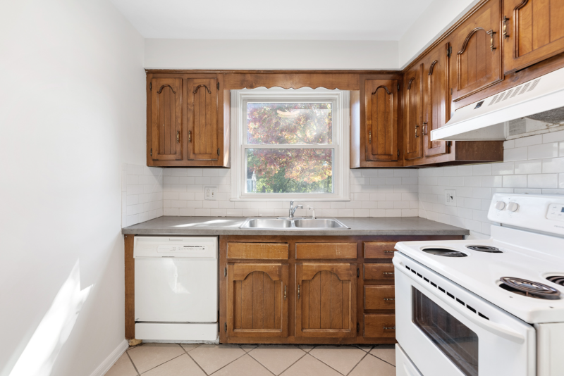 3124 Cloverwood Dr #N - Photo 7 of 21