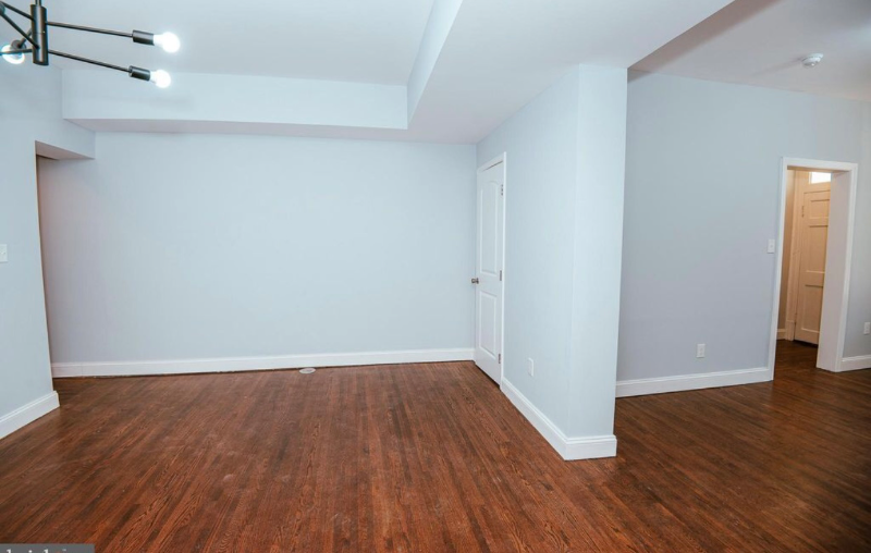 54 East Ave - Photo 3 of 10