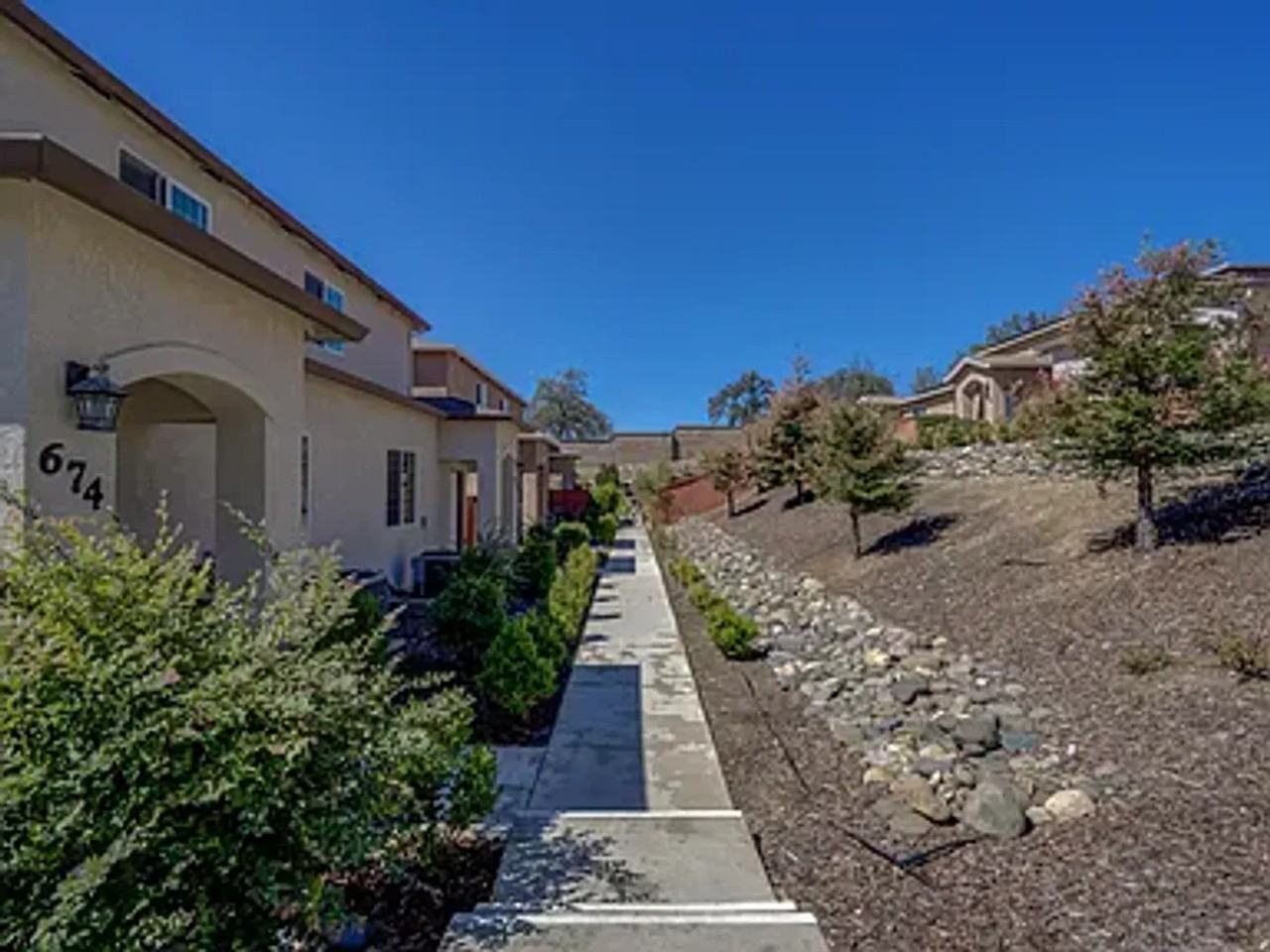 678 Mission De Oro Dr - Photo 2 of 16