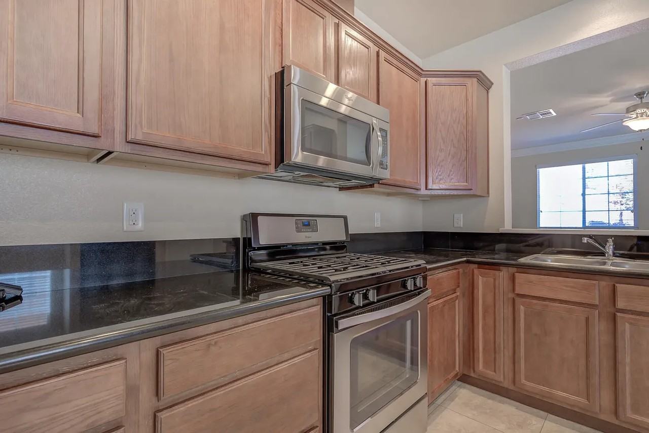 678 Mission De Oro Dr - Photo 6 of 16