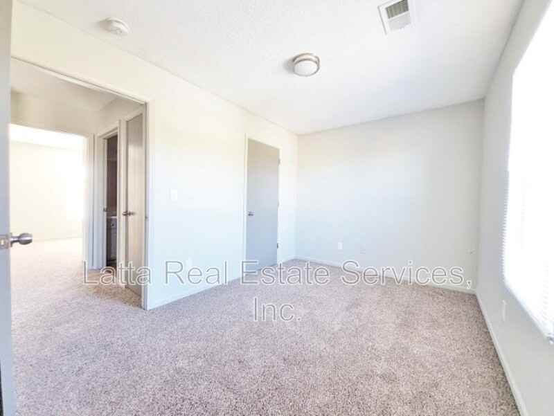 100 E Otway St - Photo 4 of 7