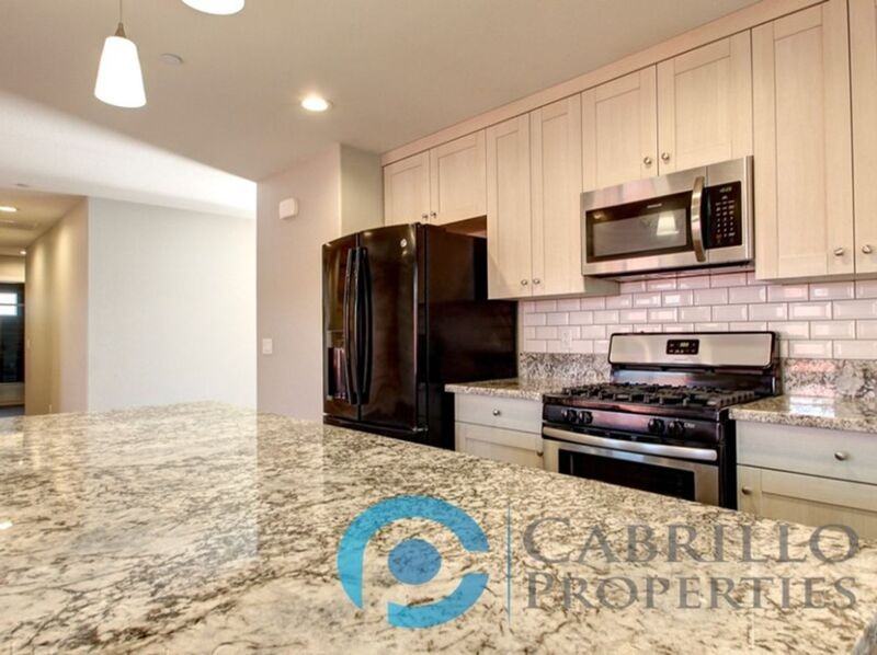 3050 Julielynn Way - Photo 5 of 22