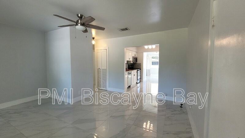 7380 Sw 35th St - Photo 5 of 27
