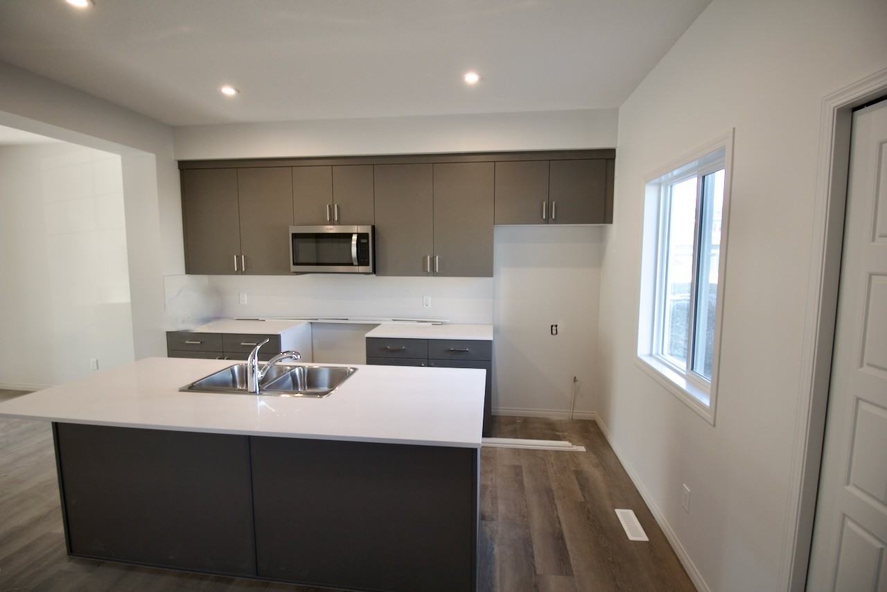 3716 42 Ave Uppr - Photo 4 of 24