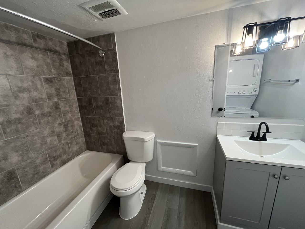 225 Delamar Loop Nw - Photo 7 of 37