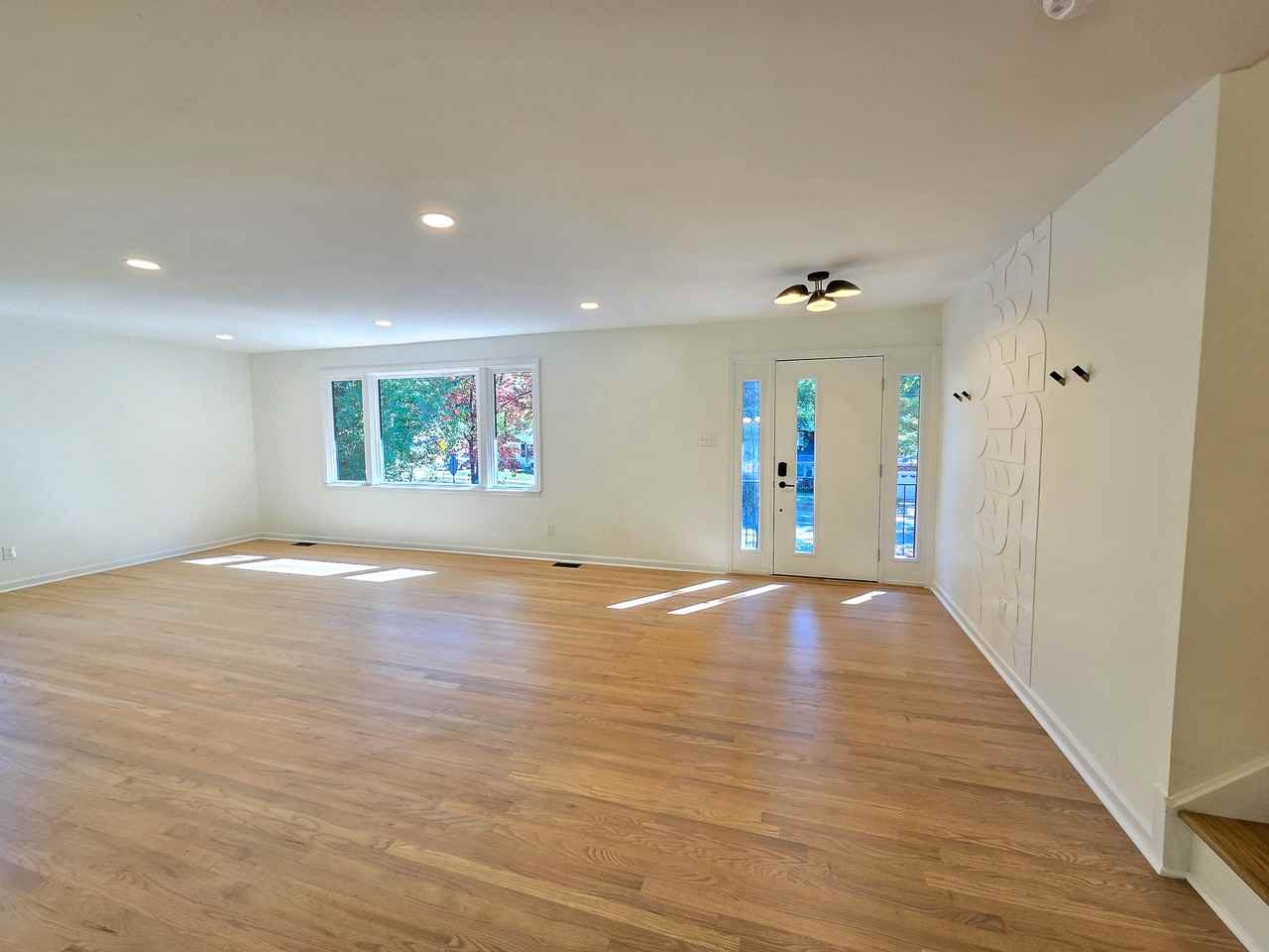 1105 Hardimont Rd - Photo 6 of 50