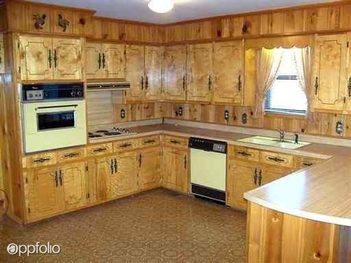 302 Ridgecrest Dr - Photo 2 of 2