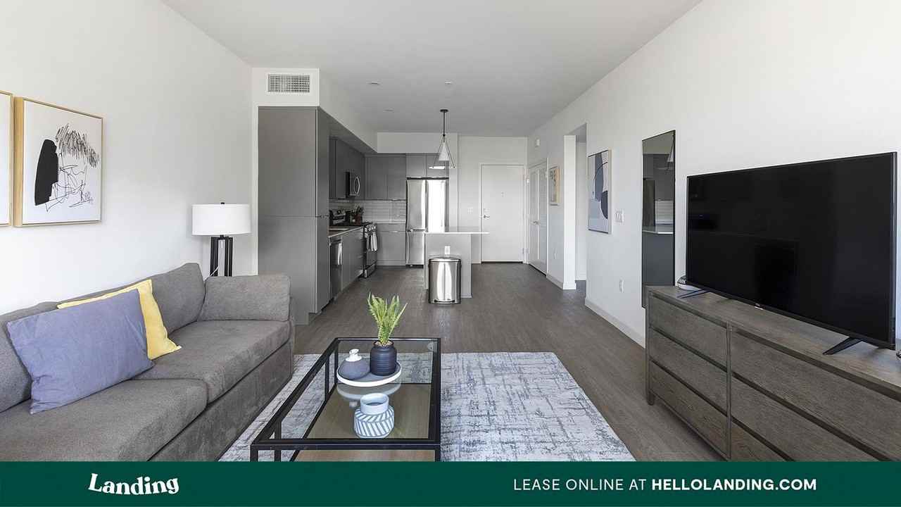 9235 W Russell Rd - Photo 2 of 50