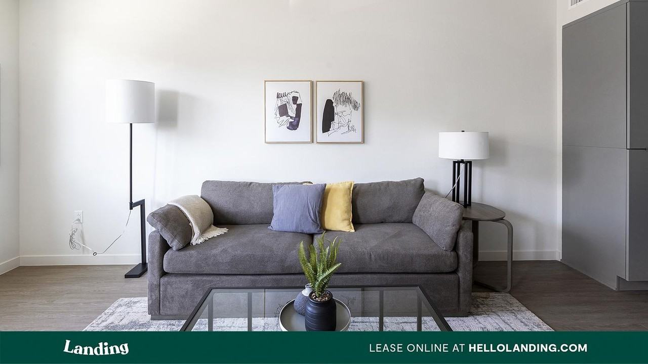 9235 W Russell Rd - Photo 4 of 50