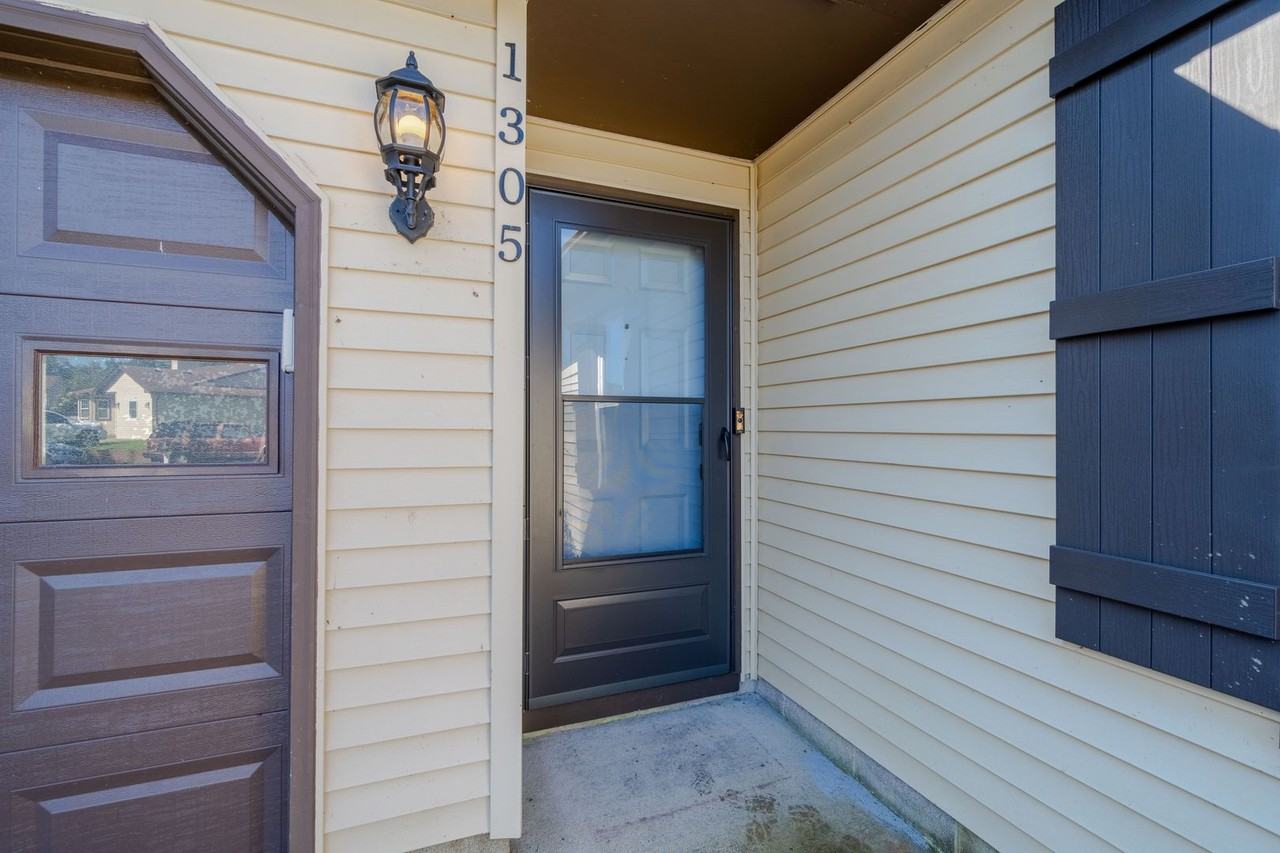 1305 Chickadee Ln - Photo 6 of 31