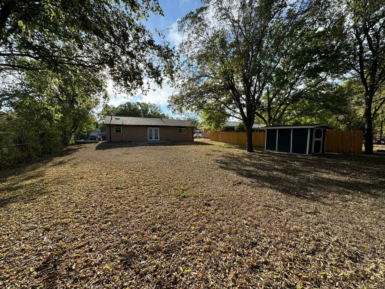 116 Williams St - Photo 3 of 19