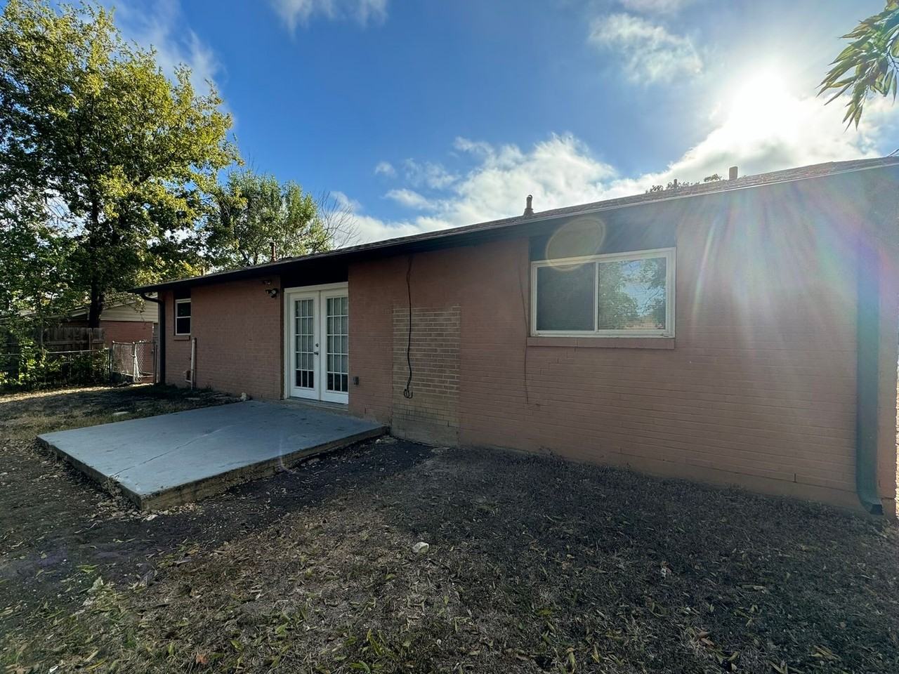 116 Williams St - Photo 5 of 19