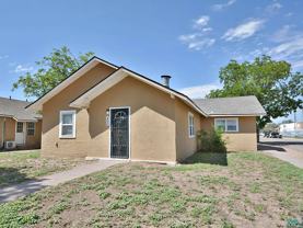 400 S Abilene Ave - Photo 1 of 1