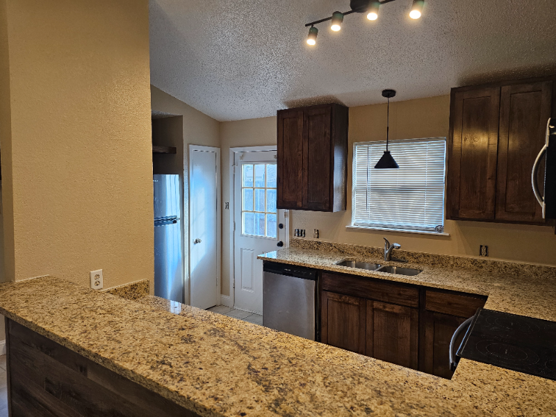 2500 E Park Blvd - Photo 5 of 23