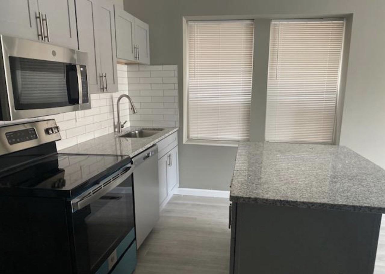 5022 Elenore Avenue #2S - Photo 5 of 7