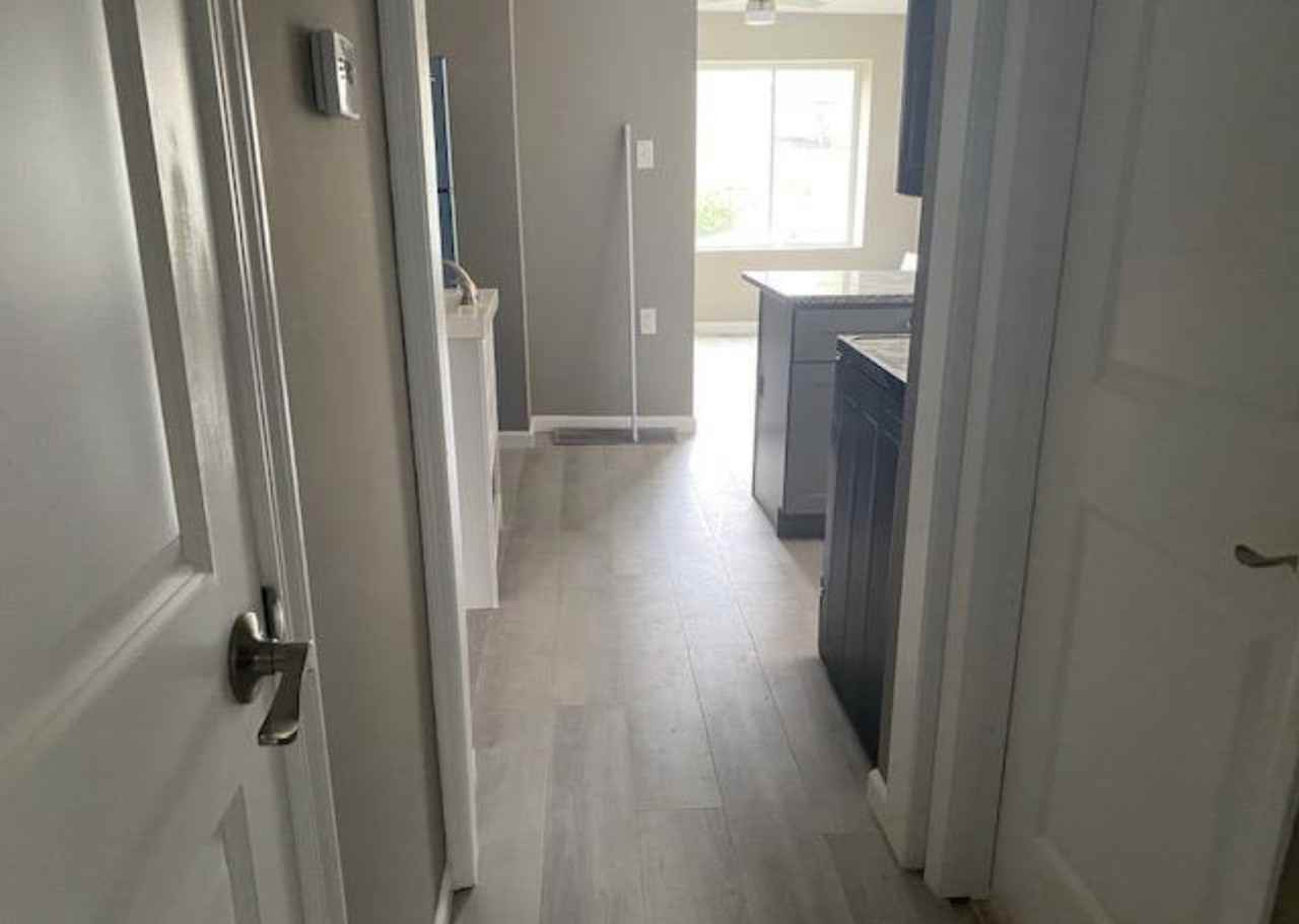 5022 Elenore Avenue #2S - Photo 6 of 7