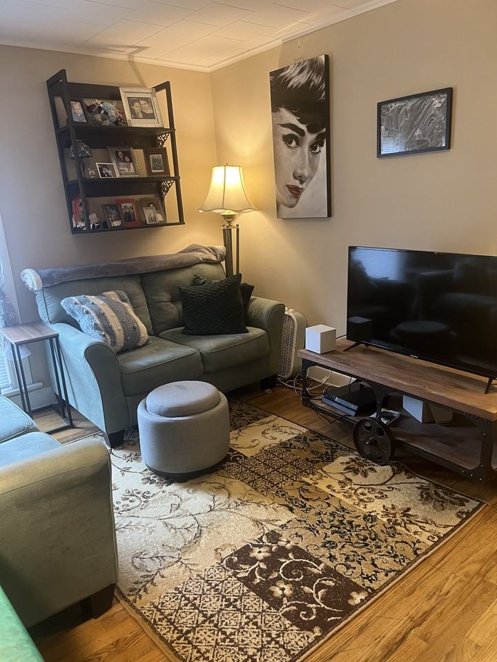 146 Main St #3 - Photo 5 of 35