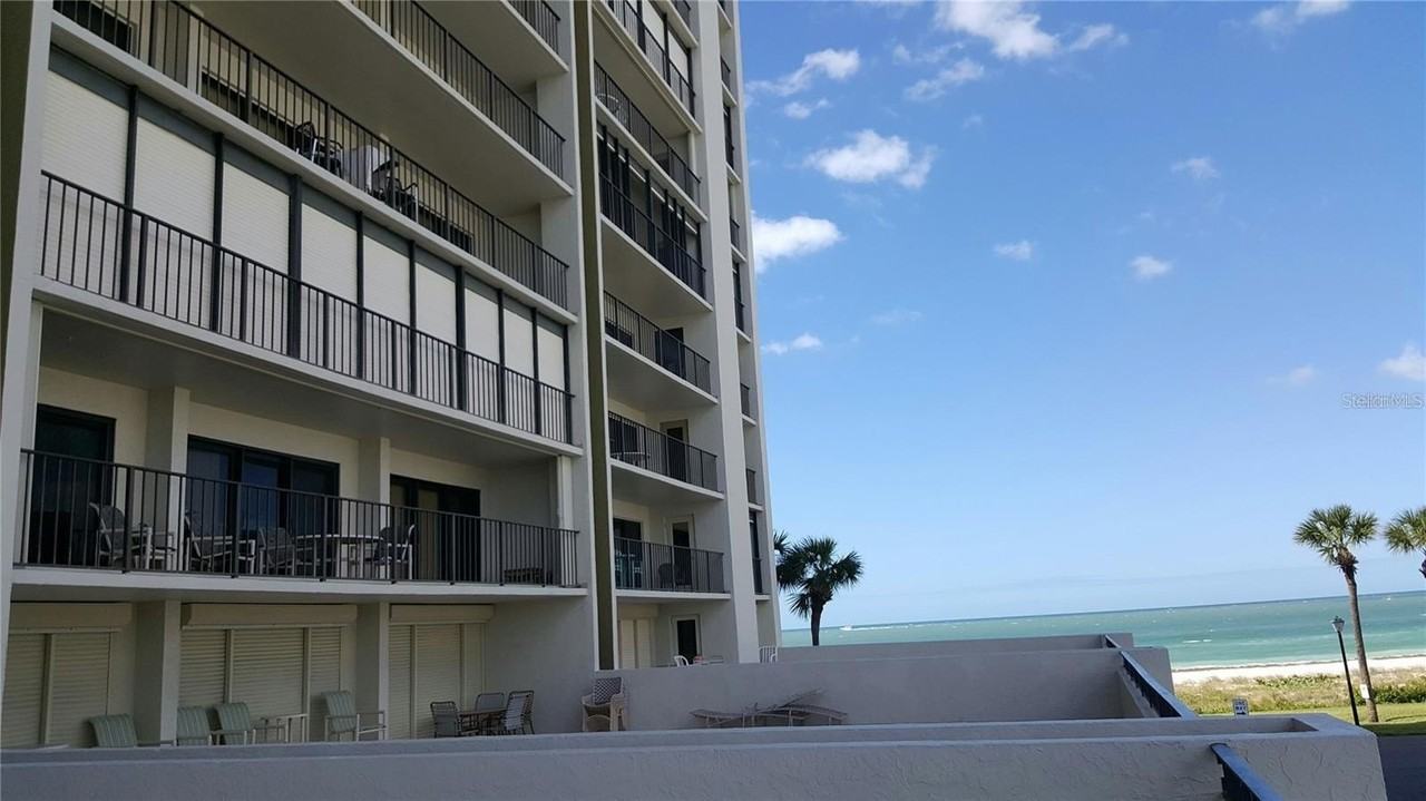 1480 Gulf Blvd #106 - Photo 2 of 34