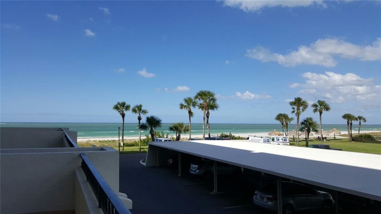 1480 Gulf Blvd #106 - Photo 3 of 34