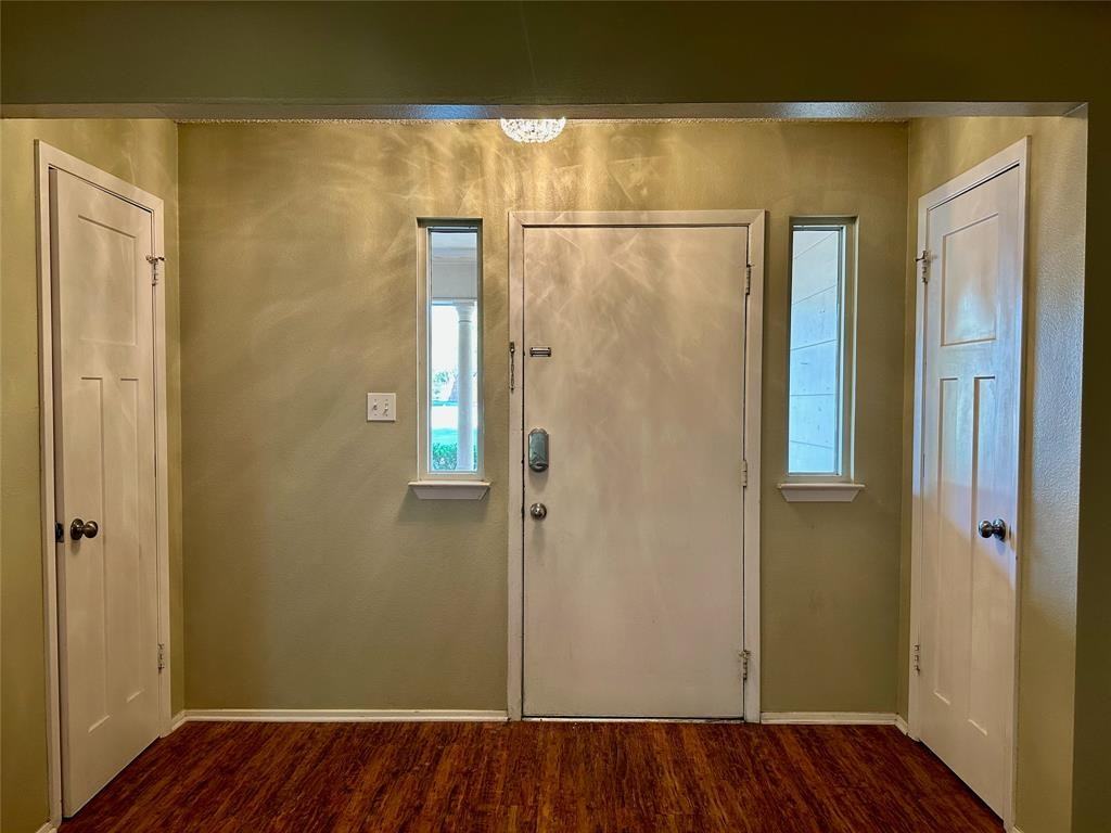 1002 Power Rd - Photo 2 of 8