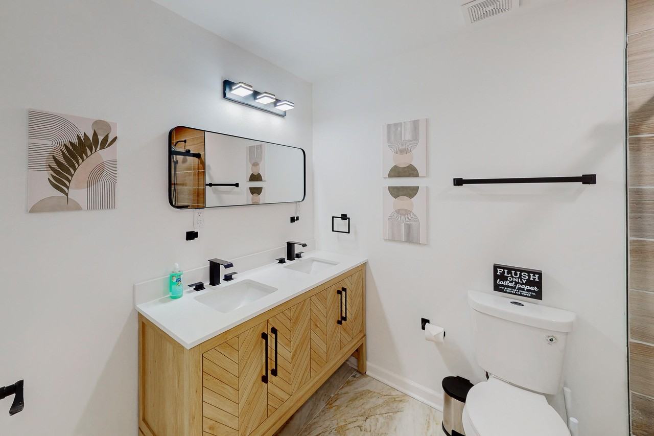 John Wesley Dr - Photo 2 of 11