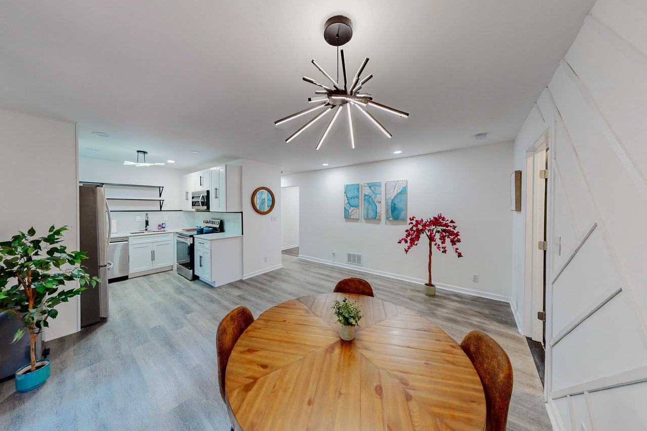 John Wesley Dr - Photo 6 of 11