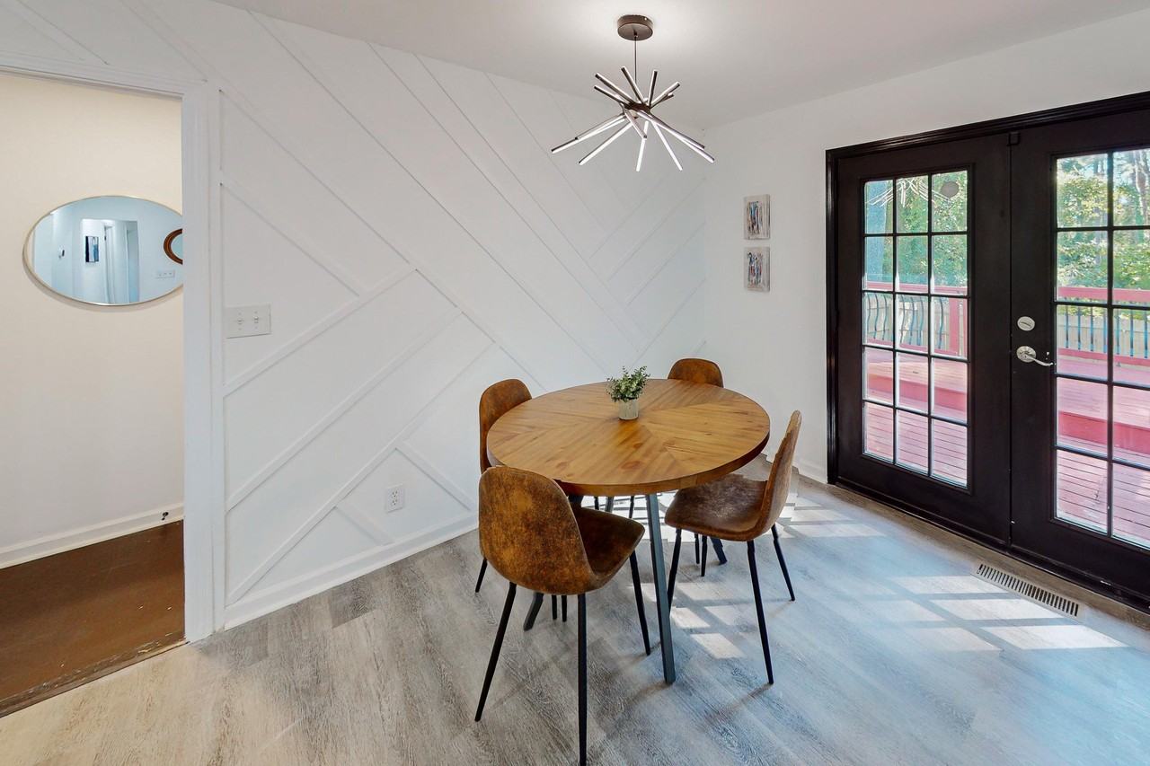 John Wesley Dr - Photo 7 of 11