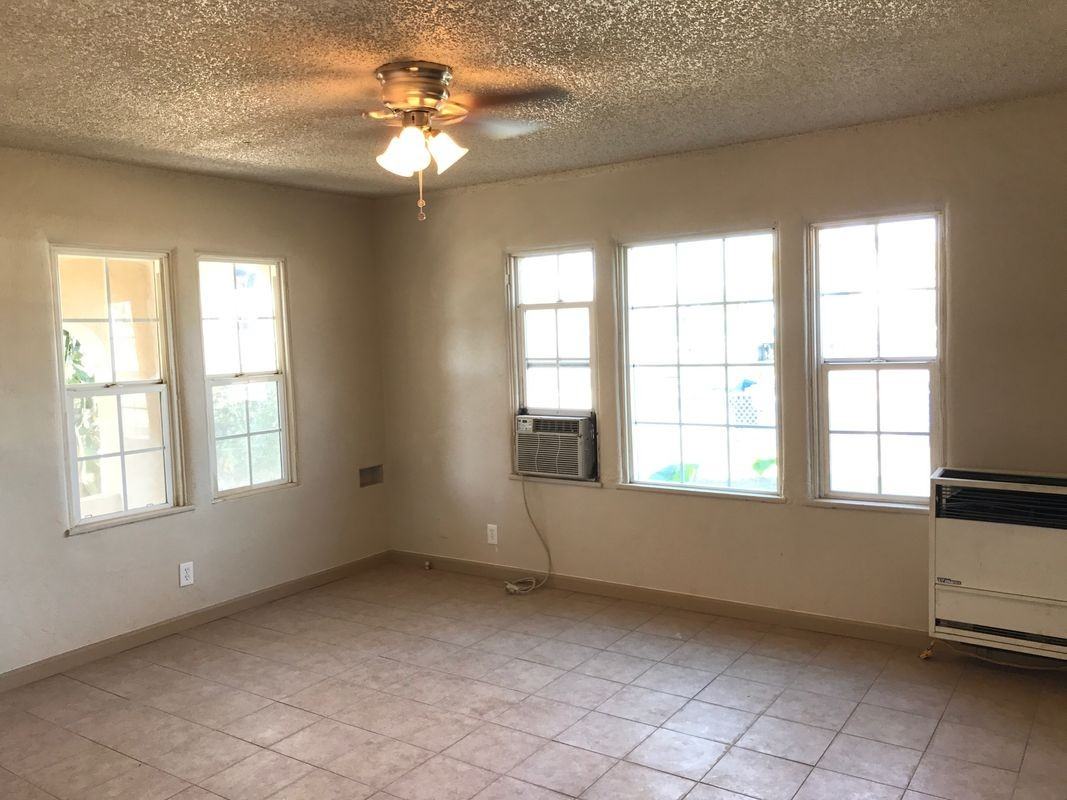 2360 University Ave - Photo 3 of 17