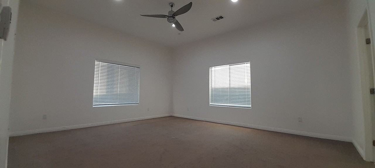 8332 Rea Ave - Photo 5 of 18