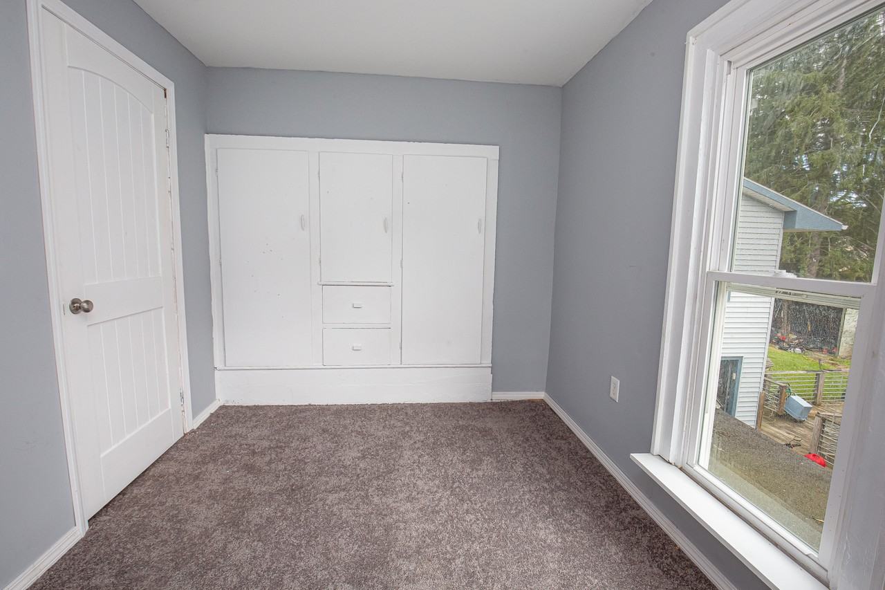 399 South Division Street #NA - Photo 6 of 16