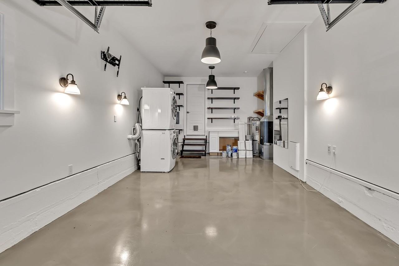 7815 Beacon Ave S - Photo 6 of 16