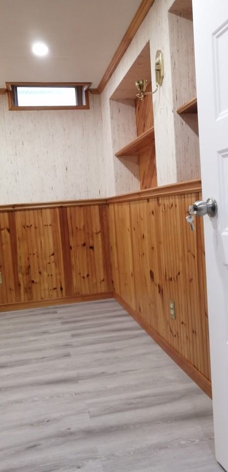 104 Glen Springs Drive - Photo 2 of 8