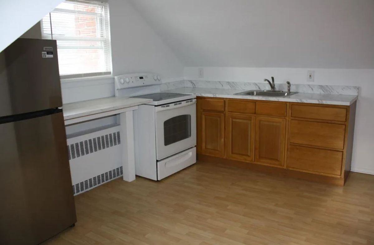 156 N Hamilton Ave - Photo 3 of 3