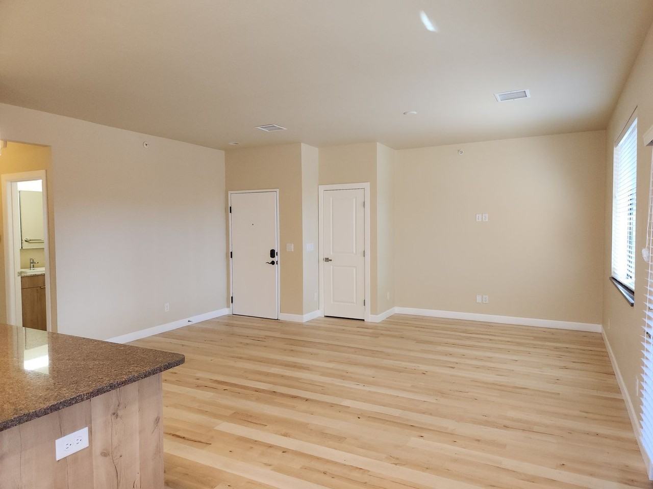 200 E Malibu Dr #E8 - Photo 6 of 22