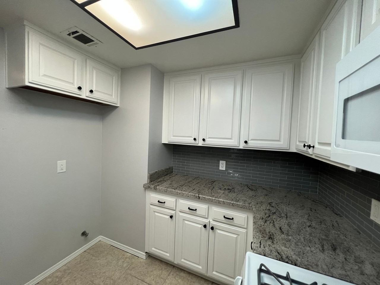 1210 Via Montoya - Photo 7 of 21