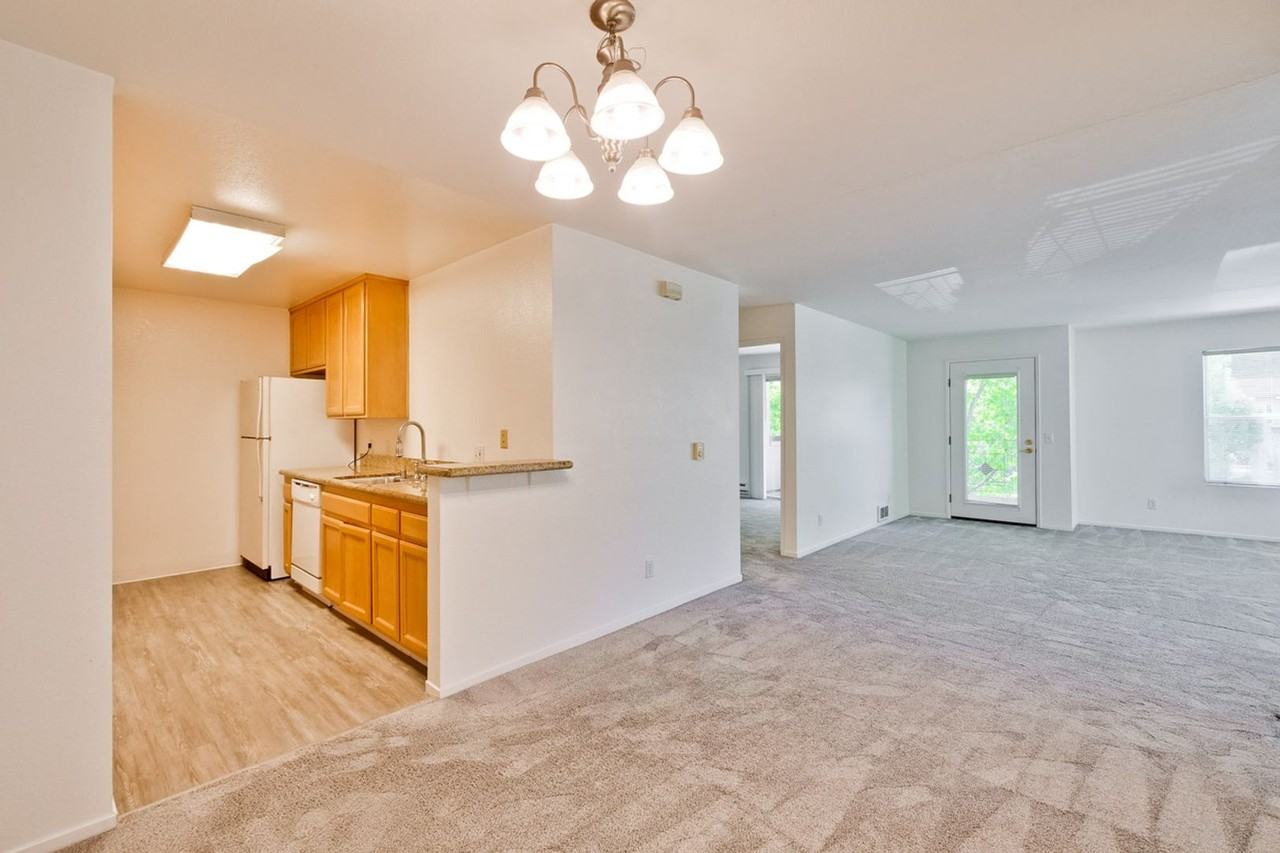 680 Encore Way - Photo 2 of 39