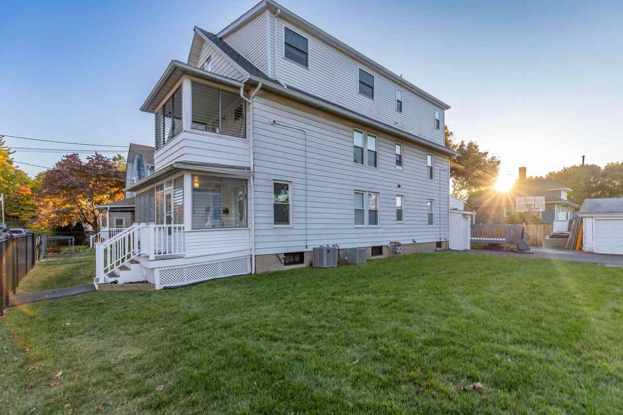 27 Winter St Fl 2 - Photo 2 of 42