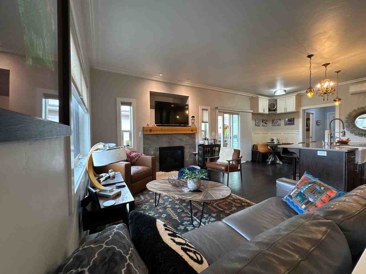 20651 Se Cougar Peak Dr - Photo 6 of 38