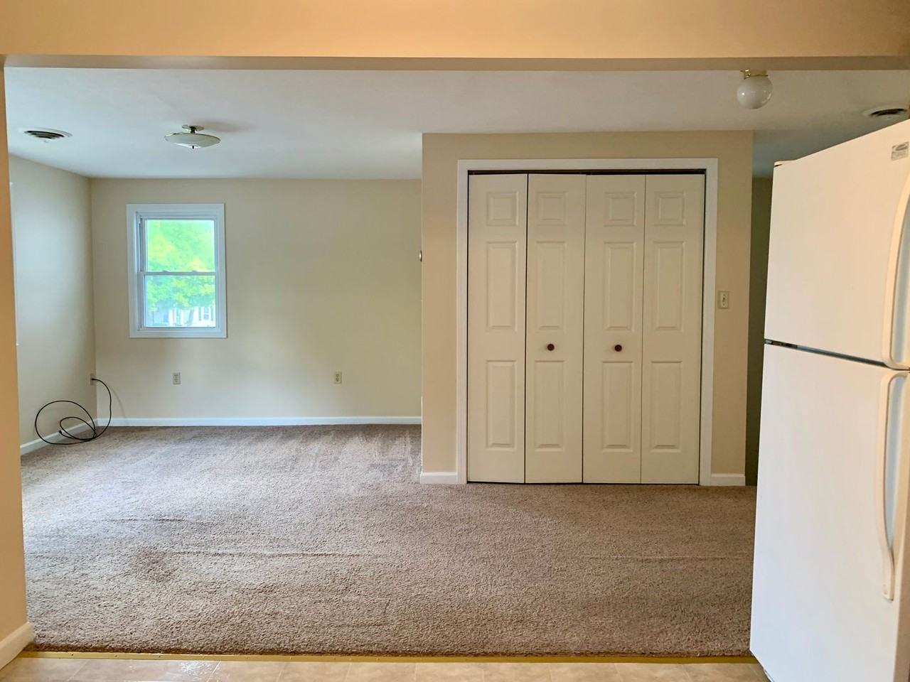 275 Jefferson St - Photo 3 of 6