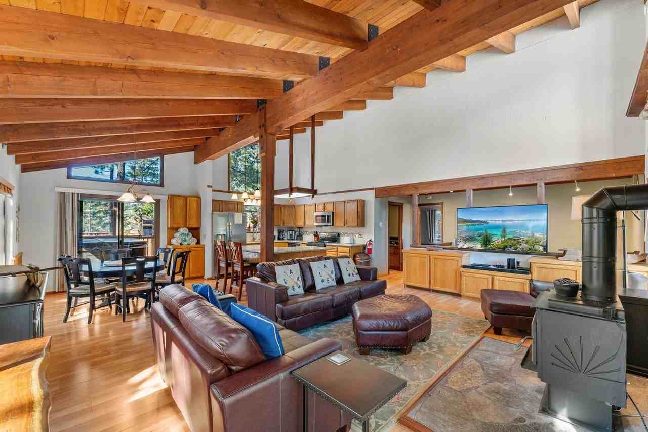 1075 Bristol Cir - Photo 3 of 42