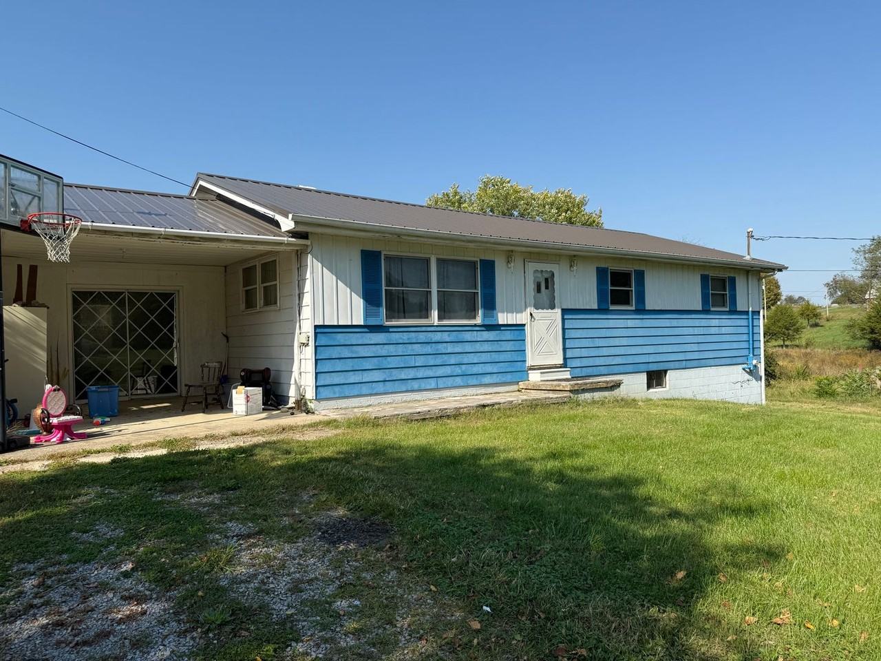 425 Pleasant Vale Rd - Photo 2 of 19