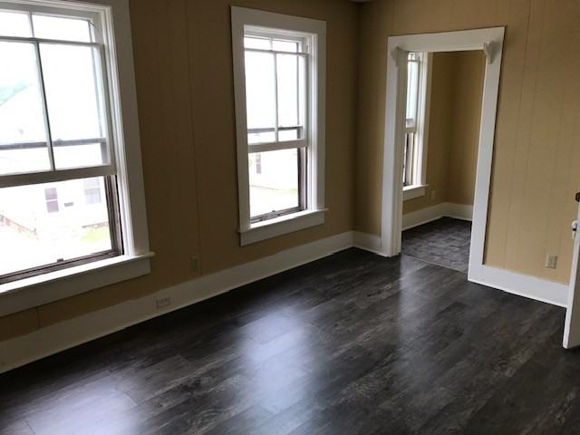 317 Hancock St #NA - Photo 3 of 10