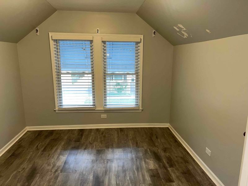 823 Marengo Ave #2 - Photo 3 of 10