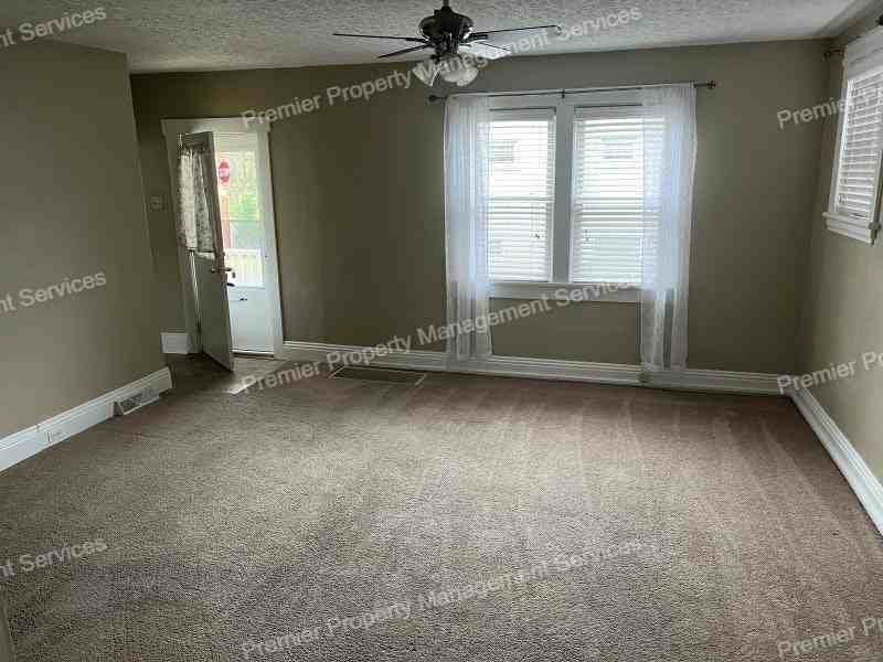 446 Wayne St #1 - Photo 3 of 11